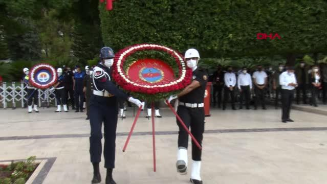 Adana'da zafer bayramı kutlandı